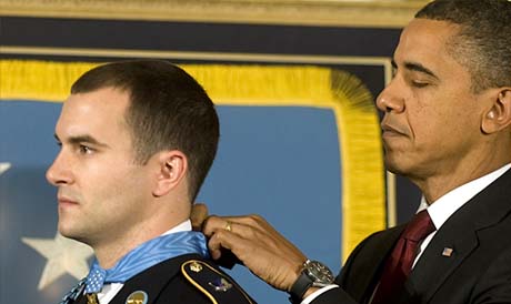 President Barack Obama presents the Medal of Honor to Staff Sergeant Salvatore Giunta in the East Room of the White House, November 16, 2010. (Official White House Photo by Chuck Kennedy)