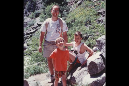 Salvatore Giunta hiking with family