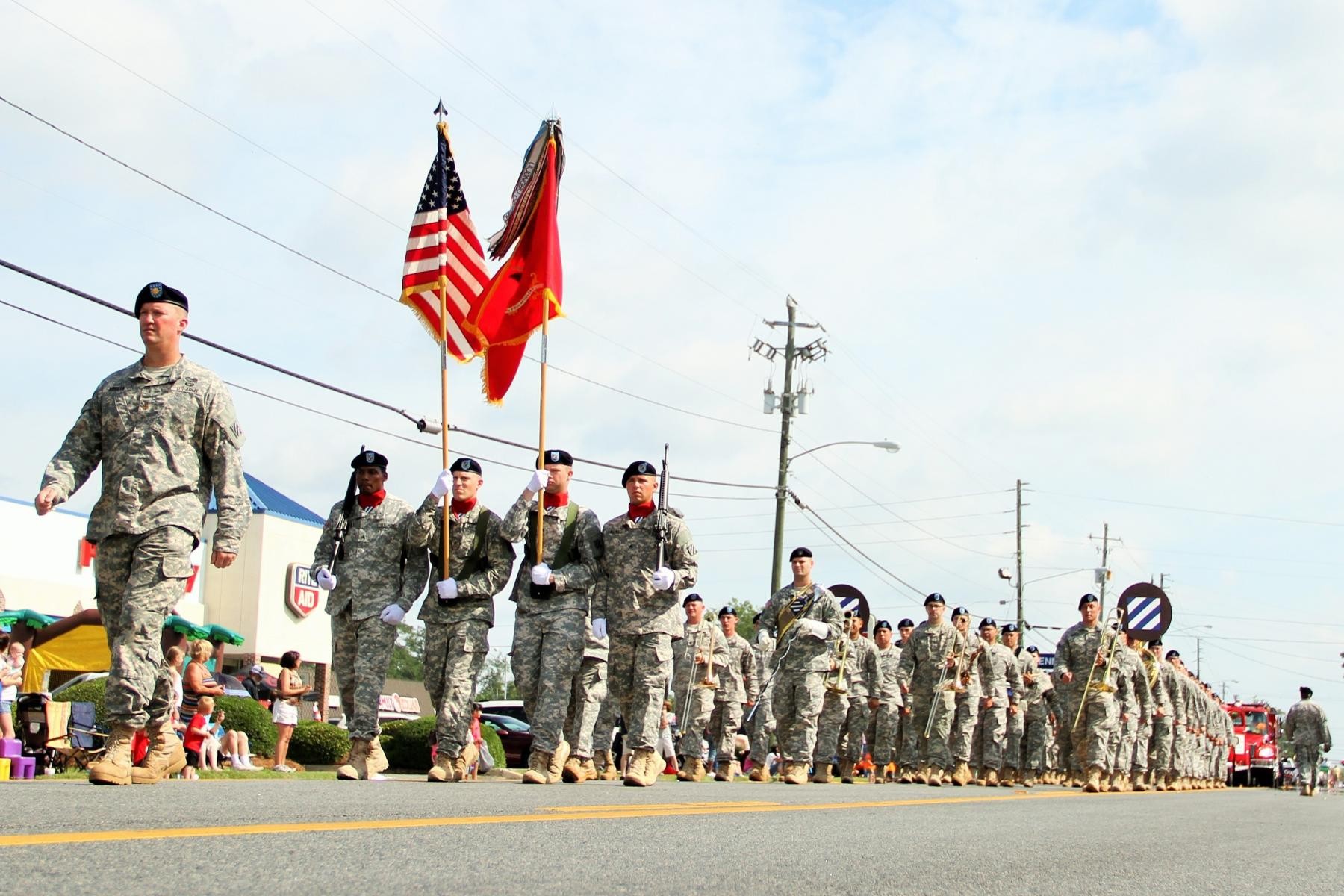 Dog Face soldiers march in 38th Annual Glennville Sweet Onion Festival | Article | The ...1800 x 1200