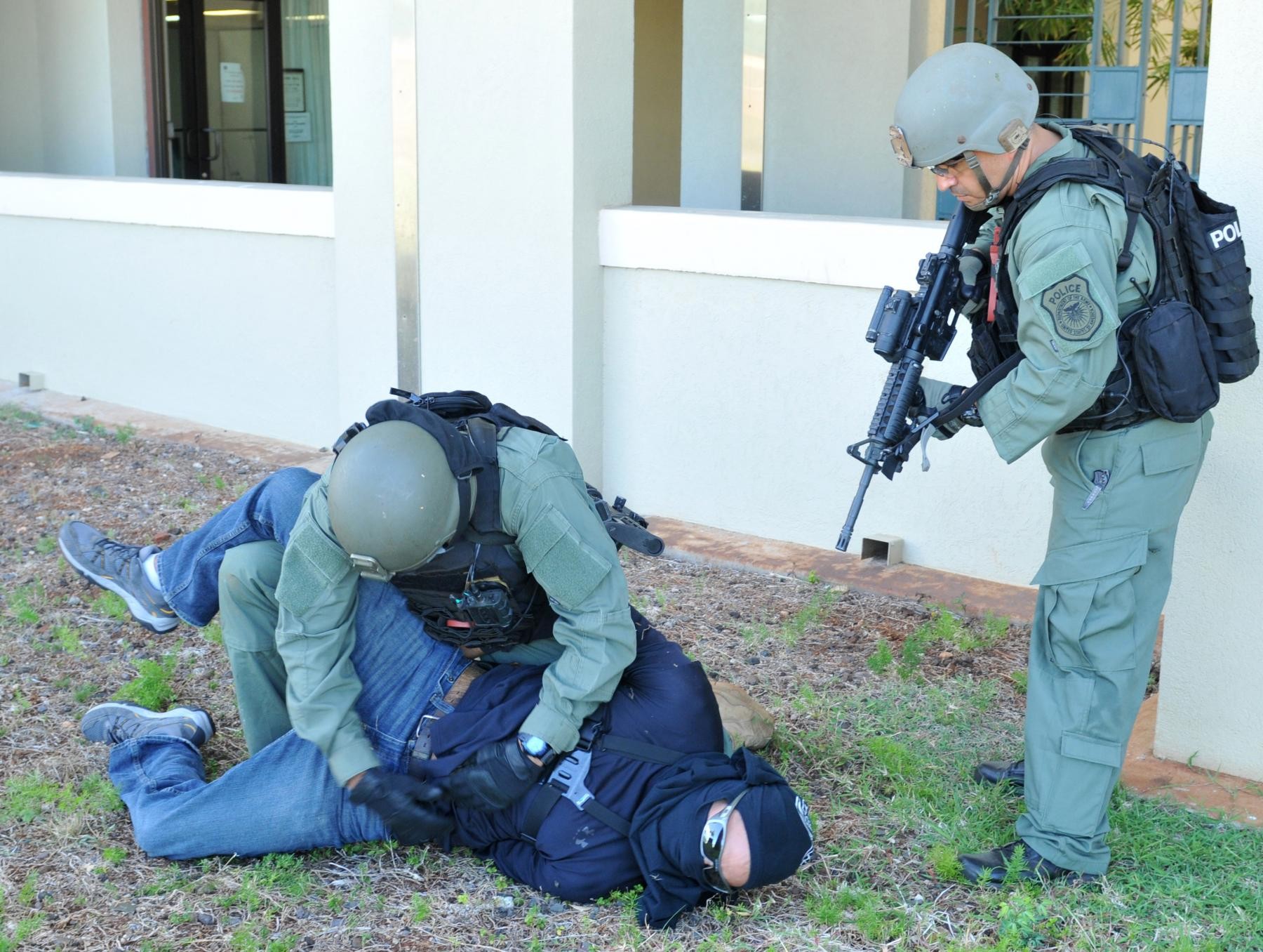 Special Reaction Team trains on antiterrorism | Article | The United States Army