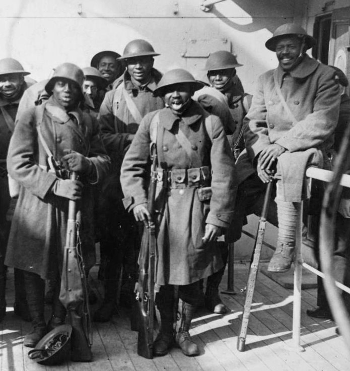 These Photos Capture the Lives of African American Soldiers Who Served  During World War II, History