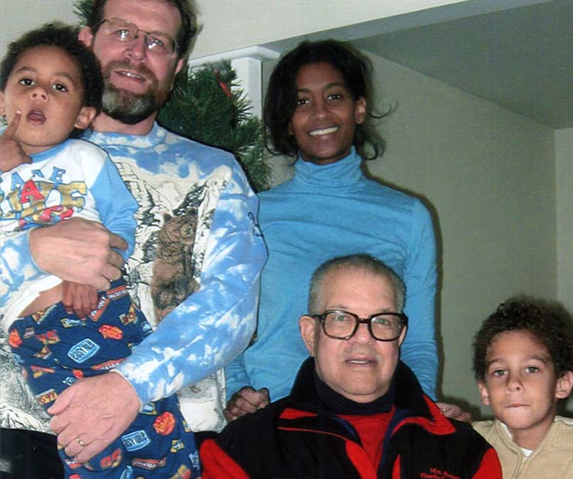 Paris Davis poses for a photo with his son-in-law, daughter and grandchildren in 2009. (Photo courtesy of the Davis Family)