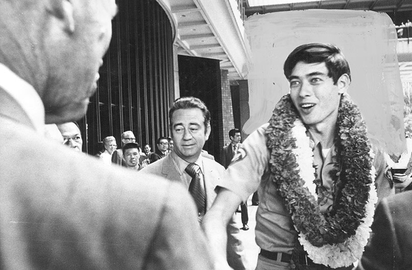 Spc. 5 Dennis Fujii returns home to Hawaii from Vietnam with a hero’s welcome in 1971. (Photo courtesy of the Fujii family)