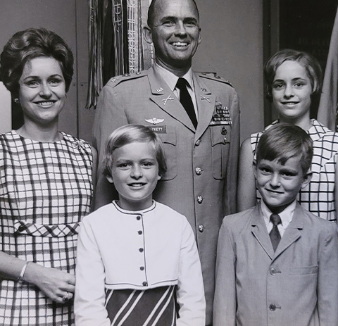 Col Puckett with his family (Photo courtesy of the Puckett Family)
