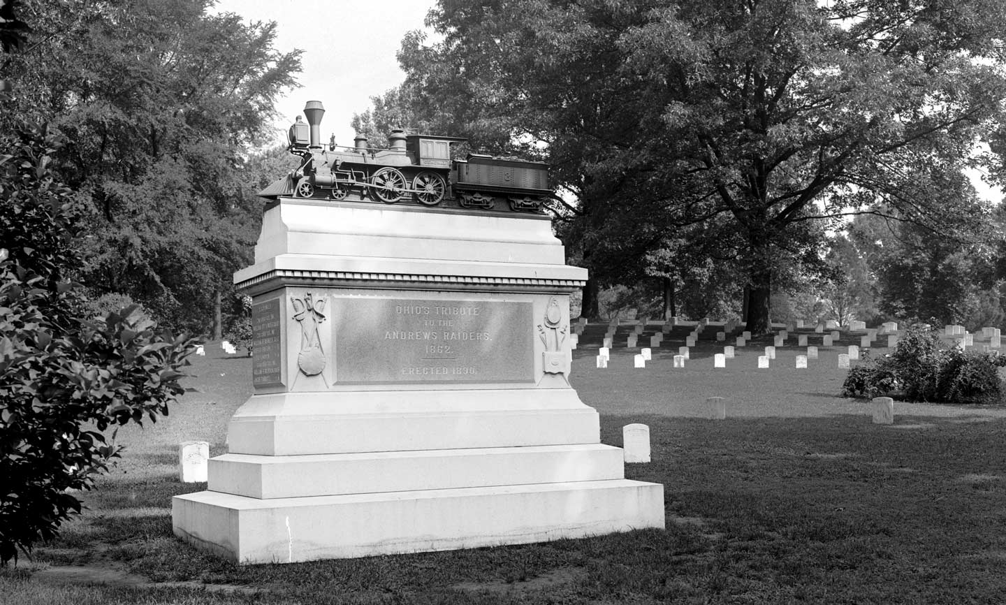 Image of monument located at National Cemetery, dedicated to Andrews' Raiders, Chattanooga, Tennessee. Photo courtesy of the Library of Congress.