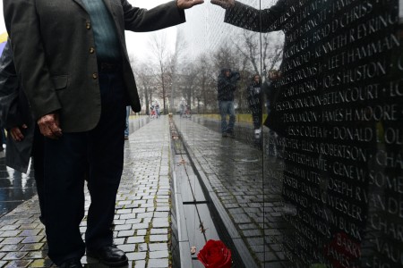 Medal of Honor recipients, Vietnam heroes visit 'The Wall'
