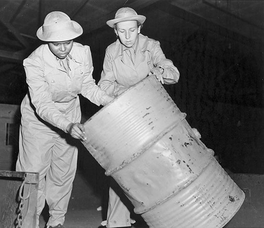 Members of the WAAC work in the motor pool at Fort Huachuca!, 1943. (Photo courtesy of U.S. Army Women's Museum)