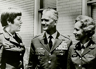 General William Westmoreland visits first Army War College female graduates
