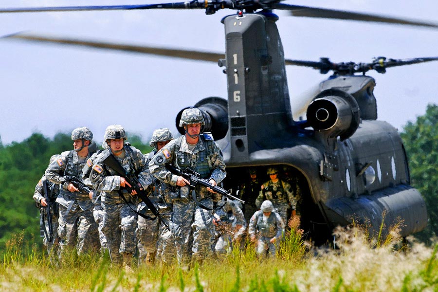 Soldiers are air-inserted via a CH-47 Chinook helicopter for a field training exercise