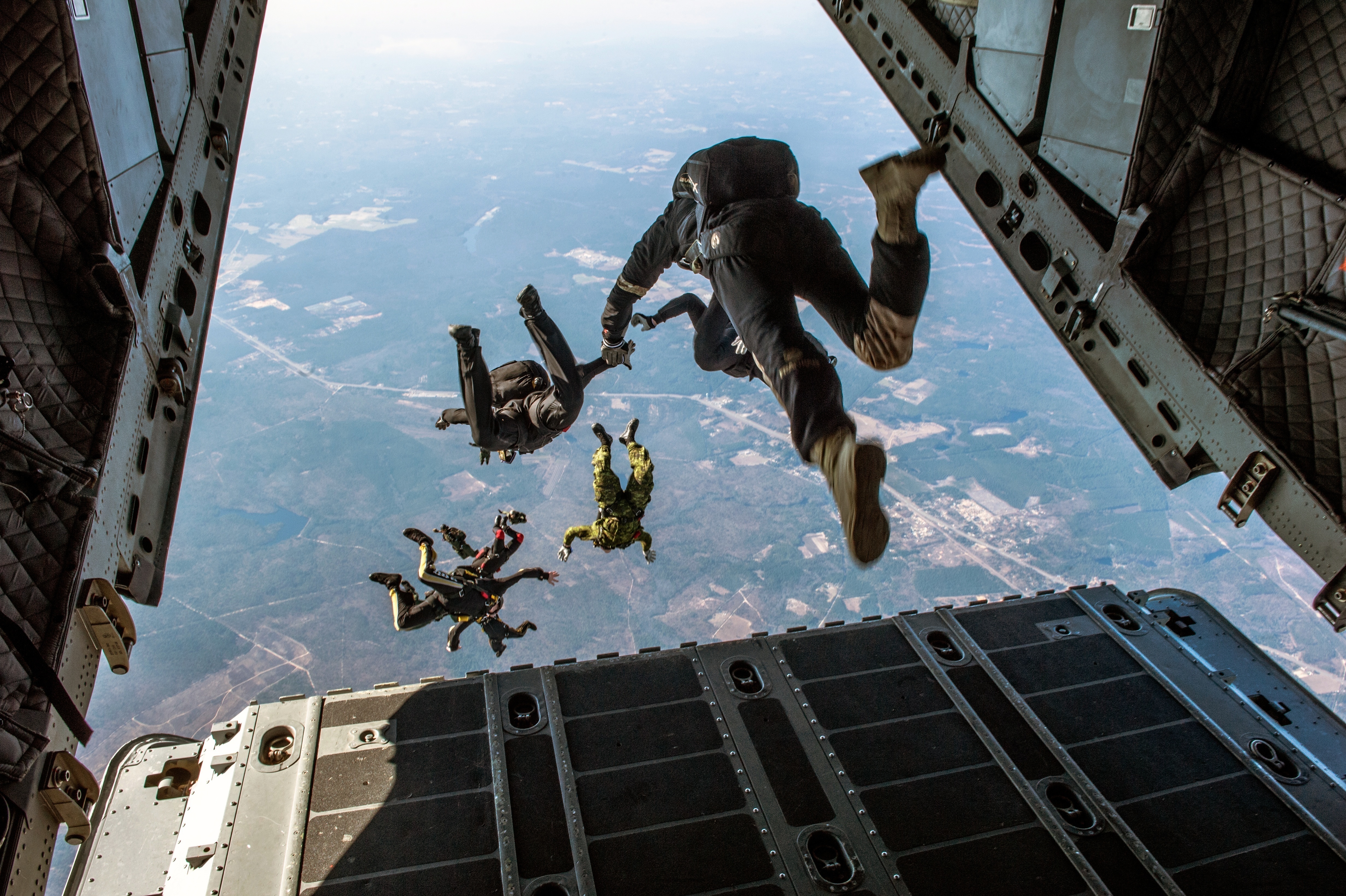 Army Airborne Pictures 10, 2015 - Photo by U.S. Army Staff Sgt. Alex Manne